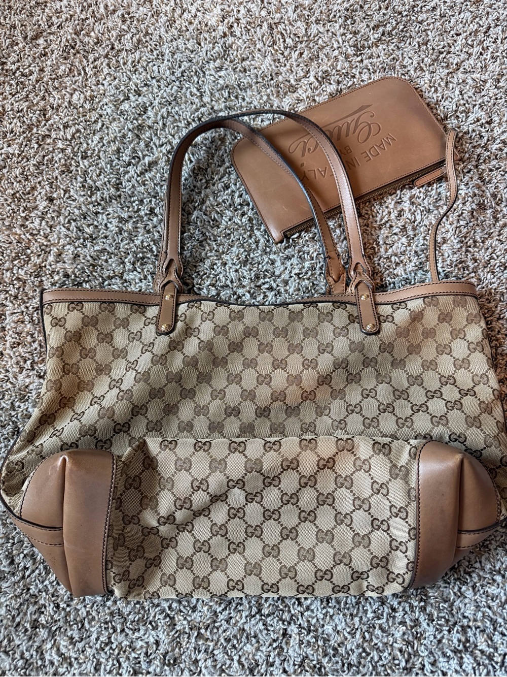 ⚡️Gucci GG Canvas Medium Tote with Brown Leather Trim - Picture 2 of 11